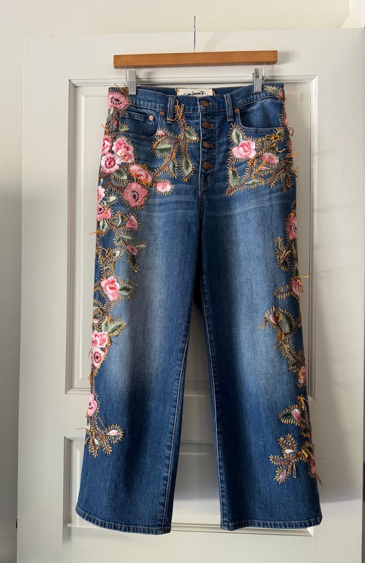 jeans_denim_gontovnik_repurposed_recycle_upcycle-reclaimed_hand-made_one-of-a-kind_vintage_hand-embroidery_pink_flowers