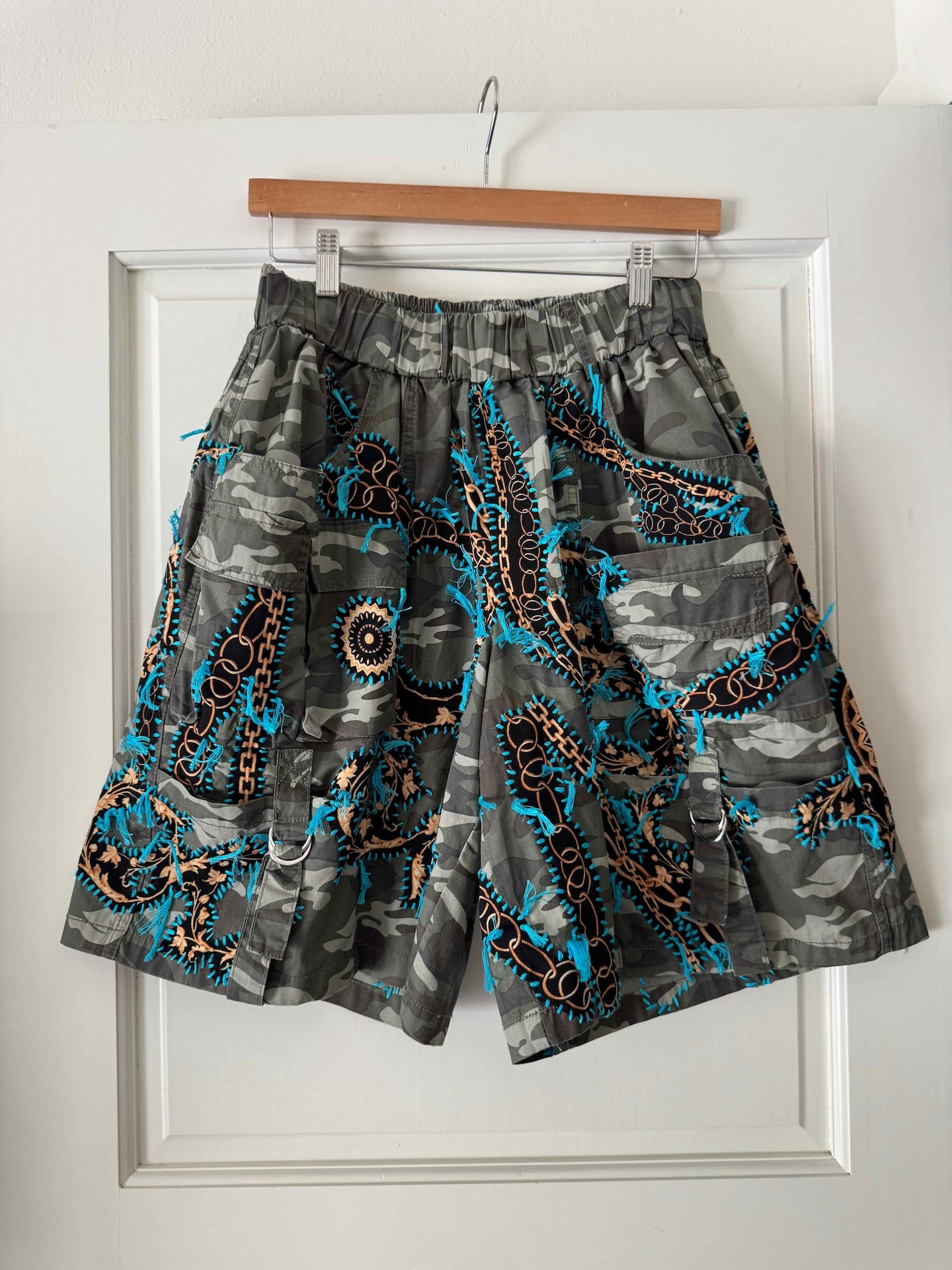 shorts_coulottes_gontovnik_repurposed_recycle_upcycle-reclaimed_hand-made_one-of-a-kind_vintage_hand-embroidery_print