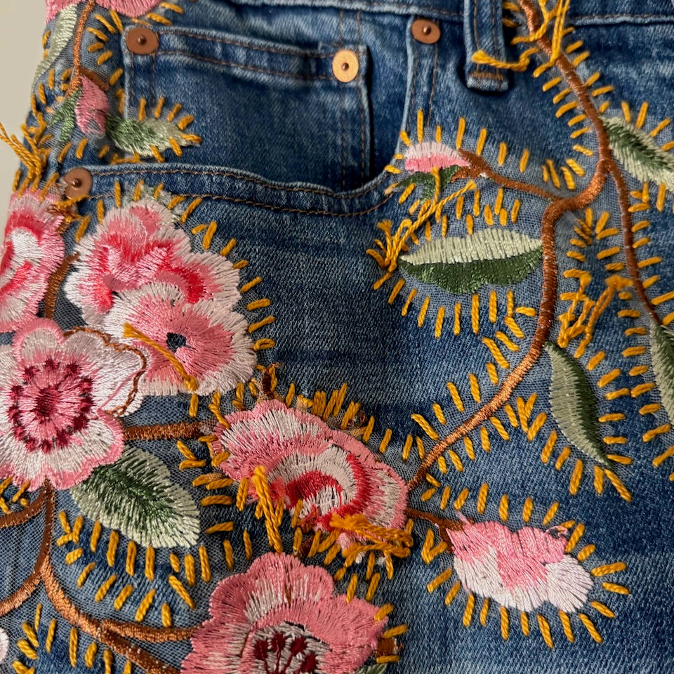 jeans_denim_gontovnik_repurposed_recycle_upcycle-reclaimed_hand-made_one-of-a-kind_vintage_hand-embroidery_pink_flowers