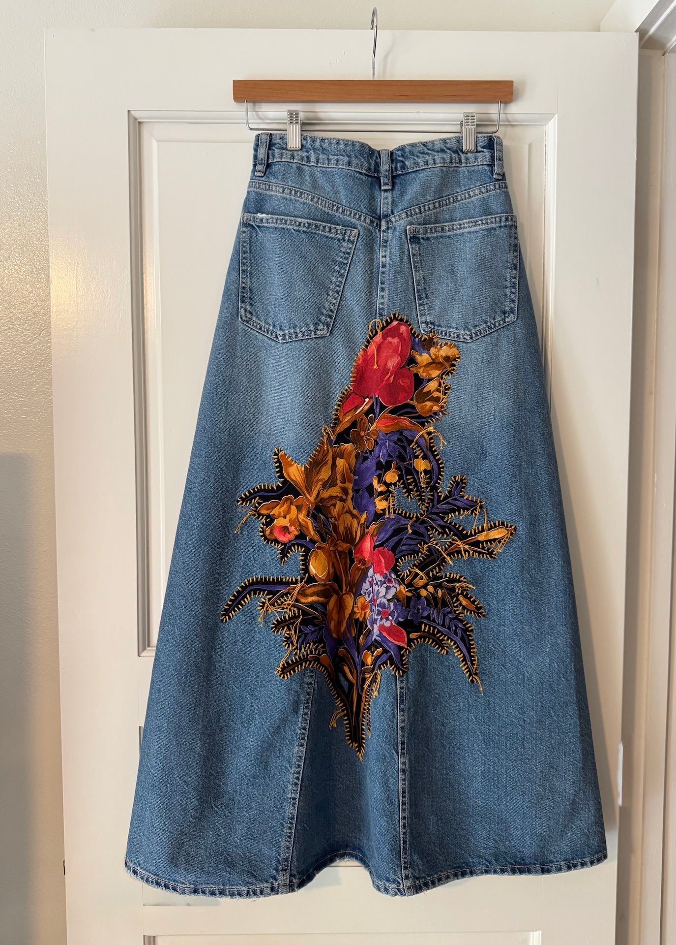 skirt_denim_gontovnik_repurposed_recycle_upcycle-reclaimed_hand-made_one-of-a-kind_vintage_hand-embroidery_flowers
