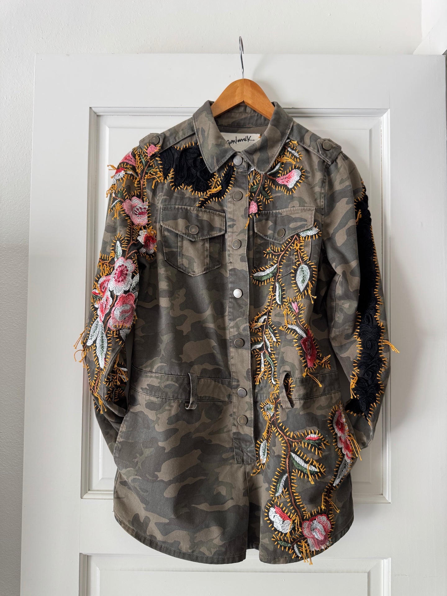 romper_camo_gontovnik_repurposed_recycle_upcycle-reclaimed_hand-made_one-of-a-kind_vintage_hand-embroidery_flowers_mickey_1