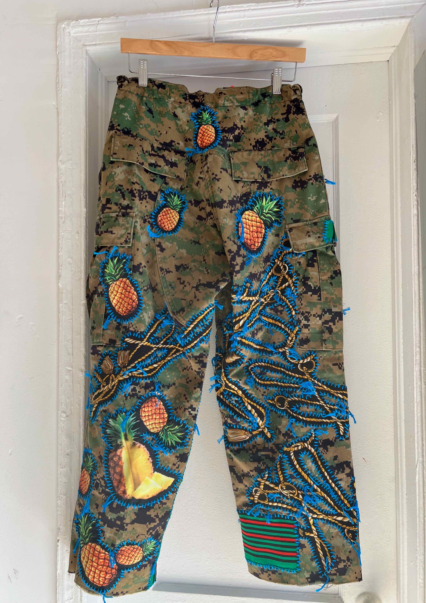 Express camouflage hotsell pants